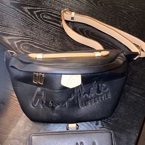 Glamaholic Fanny Pack